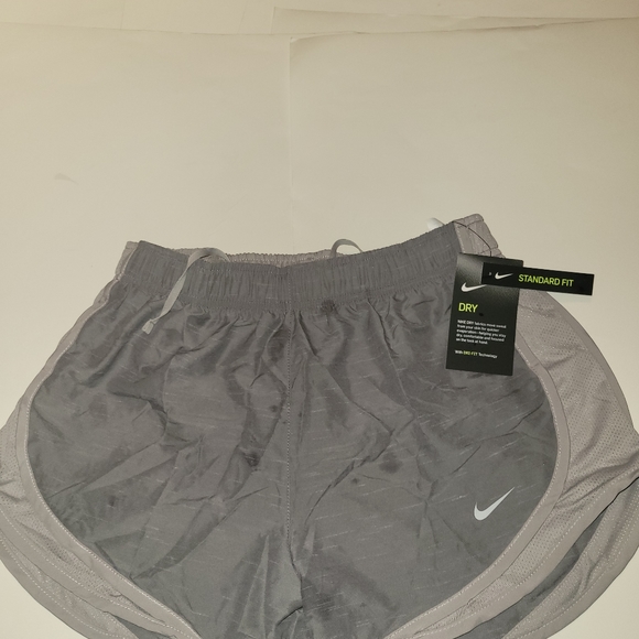 Nike Women's Tempo Dry Core 3'' Running Shorts Grey - Picture 9 of 14